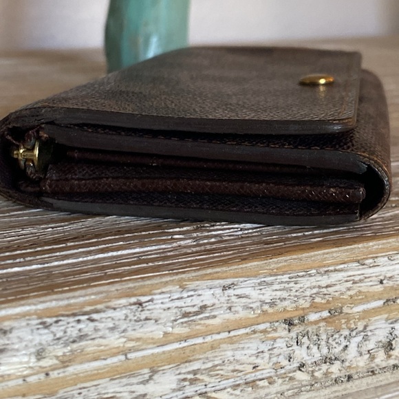 Louis Vuitton - Damier Ebene Snap Wallet - Picture 4 of 16